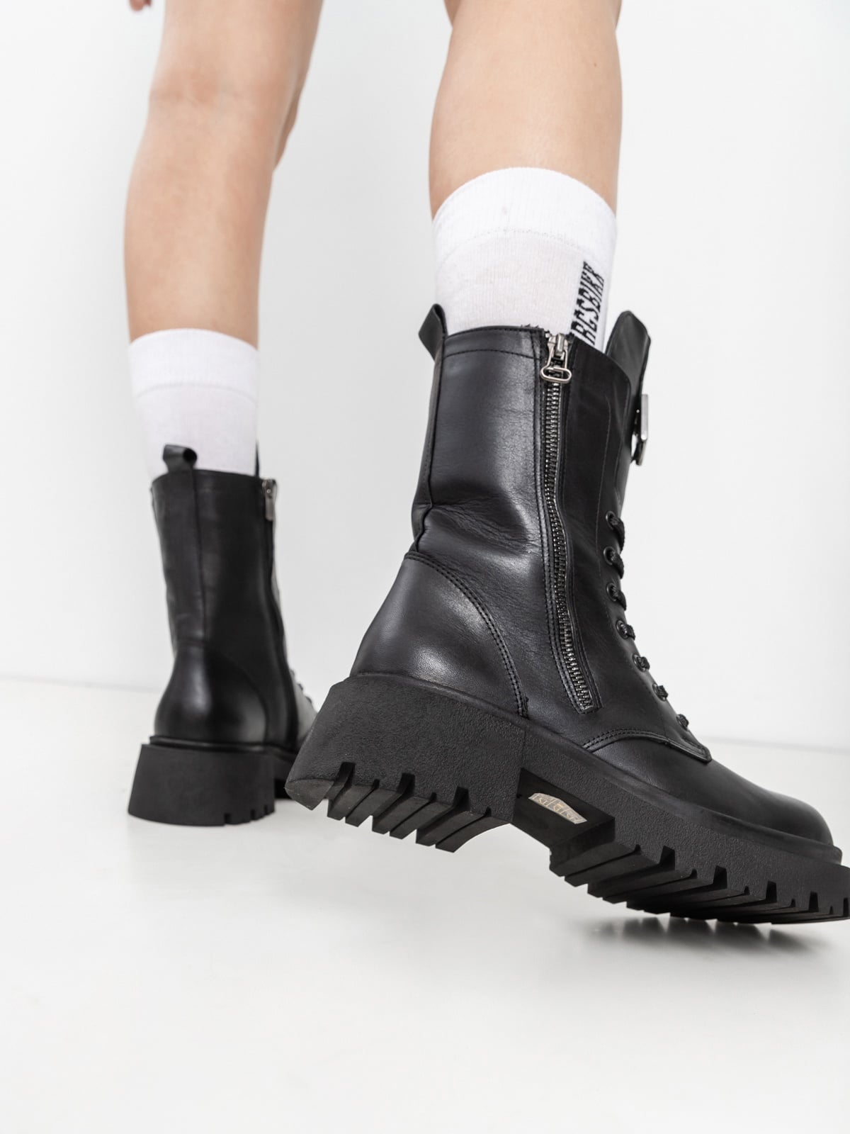 Damenstiefel mit Absatz und Isolierung