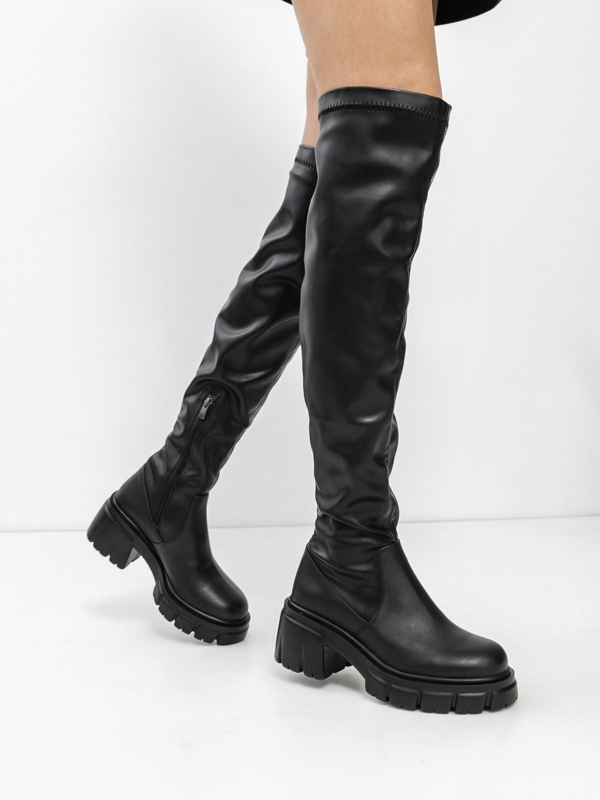 Lange Damenstiefel