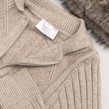 Damenpullover und Hose mit Kaschmiranteil