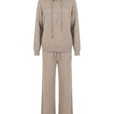 Damenpullover und Hose mit Kaschmiranteil