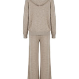 Damenpullover und Hose mit Kaschmiranteil