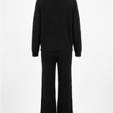Damenpullover und Hose mit Kaschmiranteil