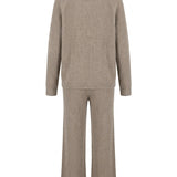 Damenpullover und Hose mit Kaschmiranteil
