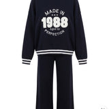 Damenpullover und Hose mit Kaschmiranteil