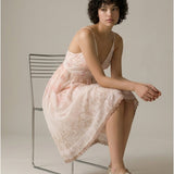 Damenkleid mit Leinen