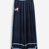 Damenhosen mit Seide