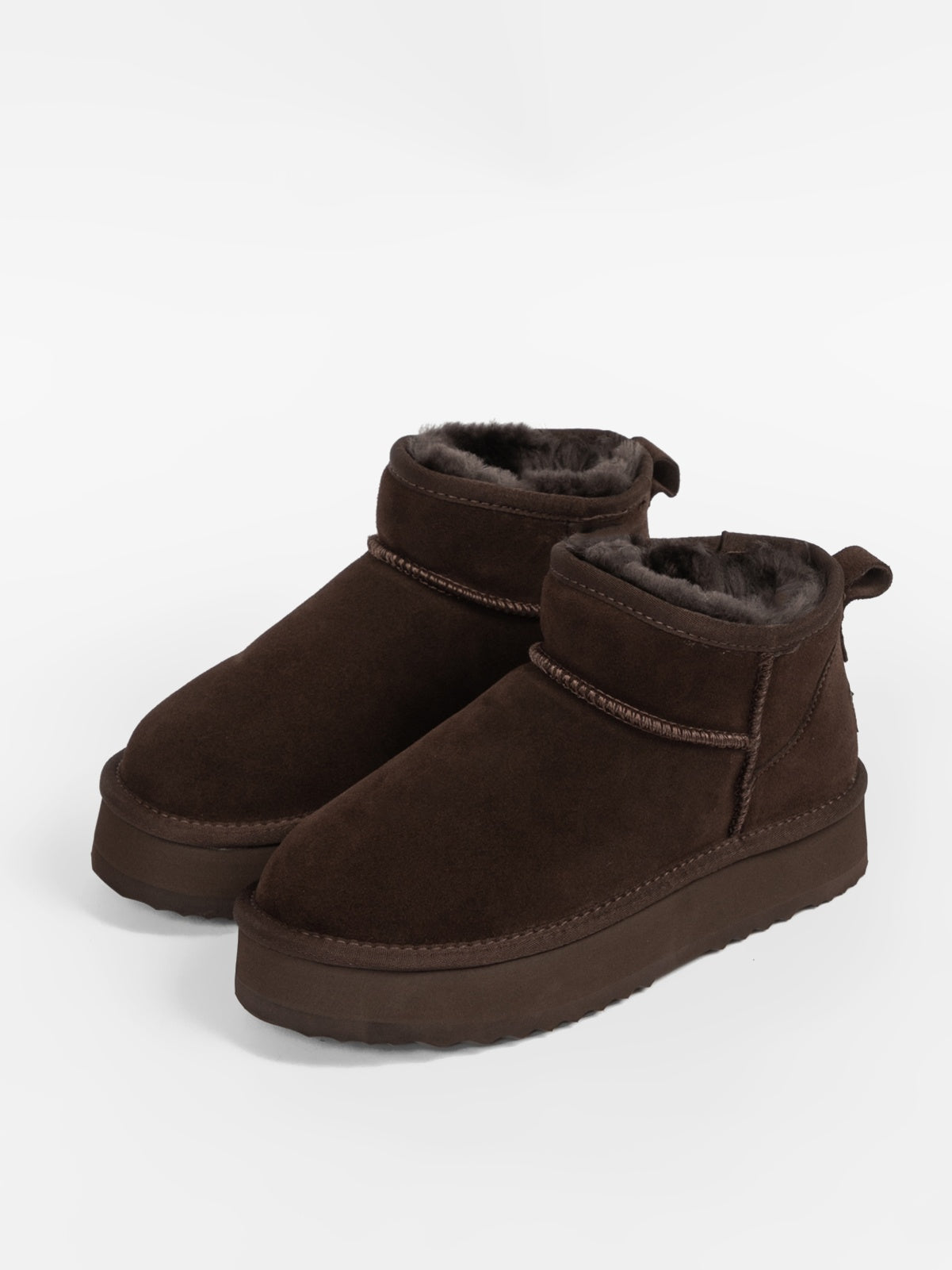 Damen-Winterstiefel aus Leder mit Schafsfellbesatz