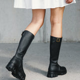 Lange Damenstiefel aus Leder