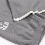 Damenpullover und Hose mit Kaschmiranteil